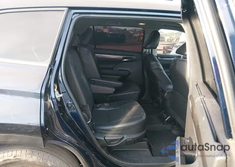 2023 Toyota Highlander Platinum z USA, uszkodzony, nr VIN 5TDKDRAH0PS042519